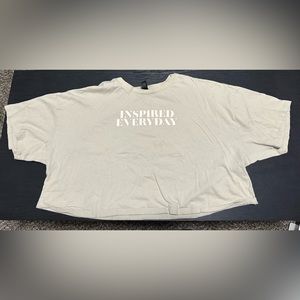 Forever 21 cropped tee size XL